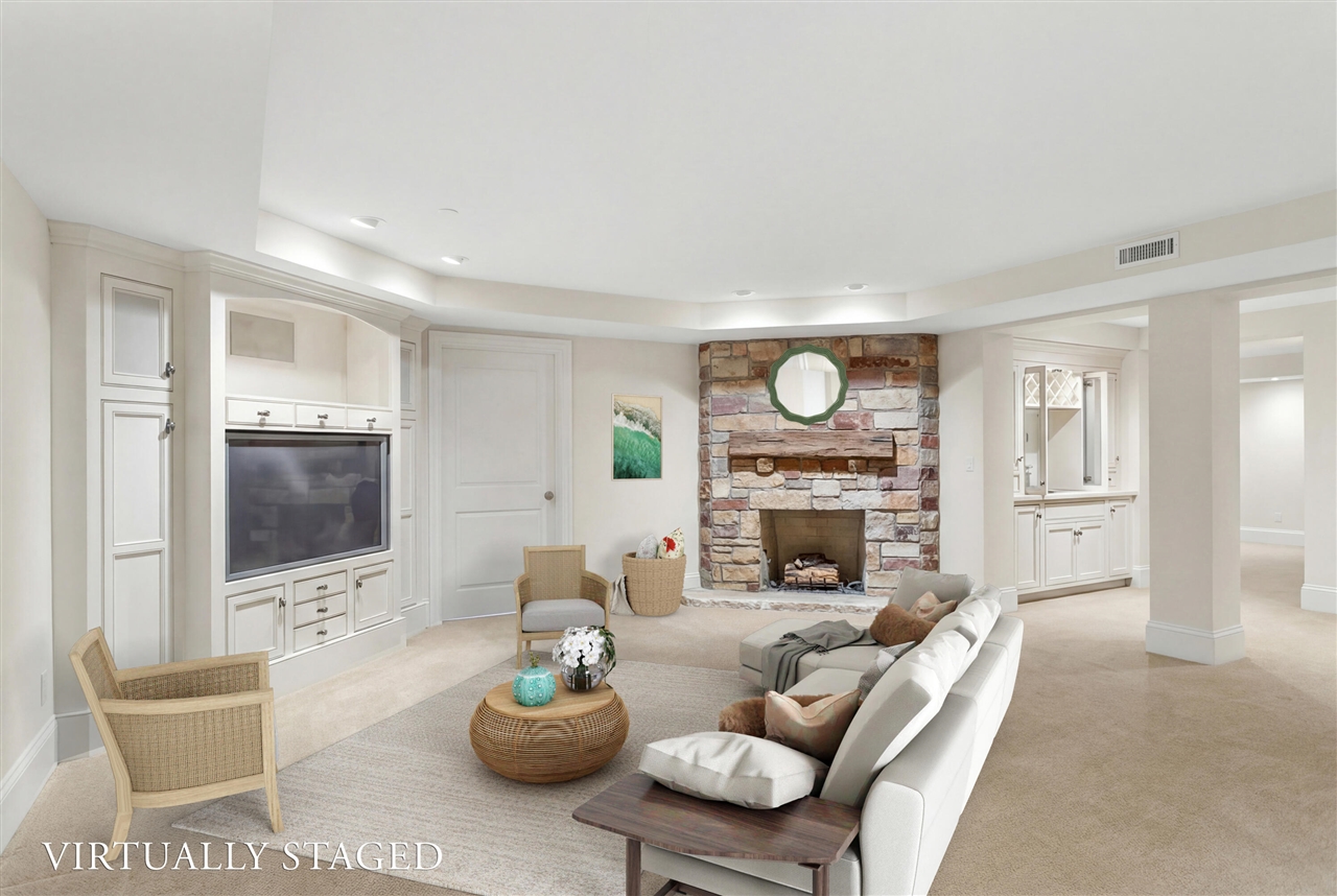 1933 South Shore Drive, Holland, MI, 49423