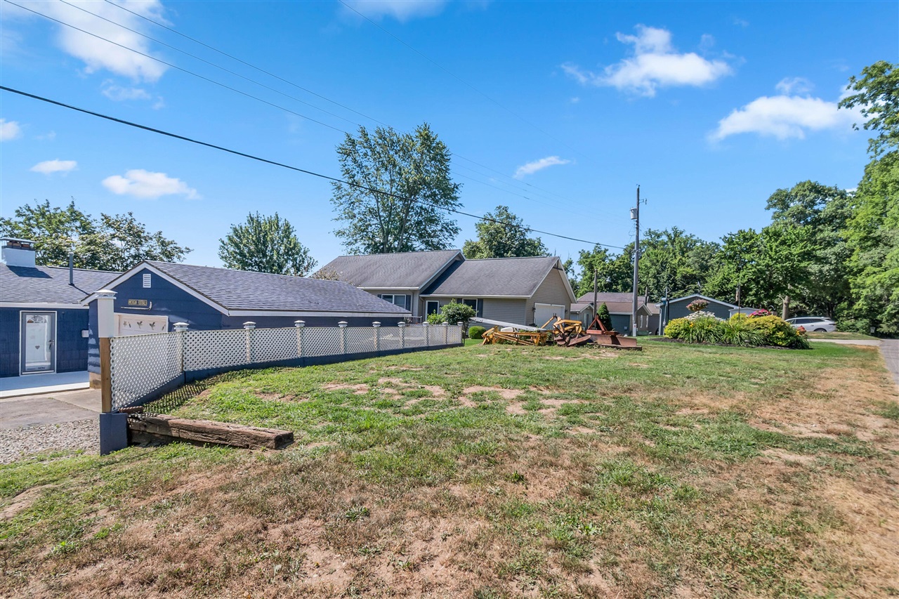 181 Dons Drive photo 38