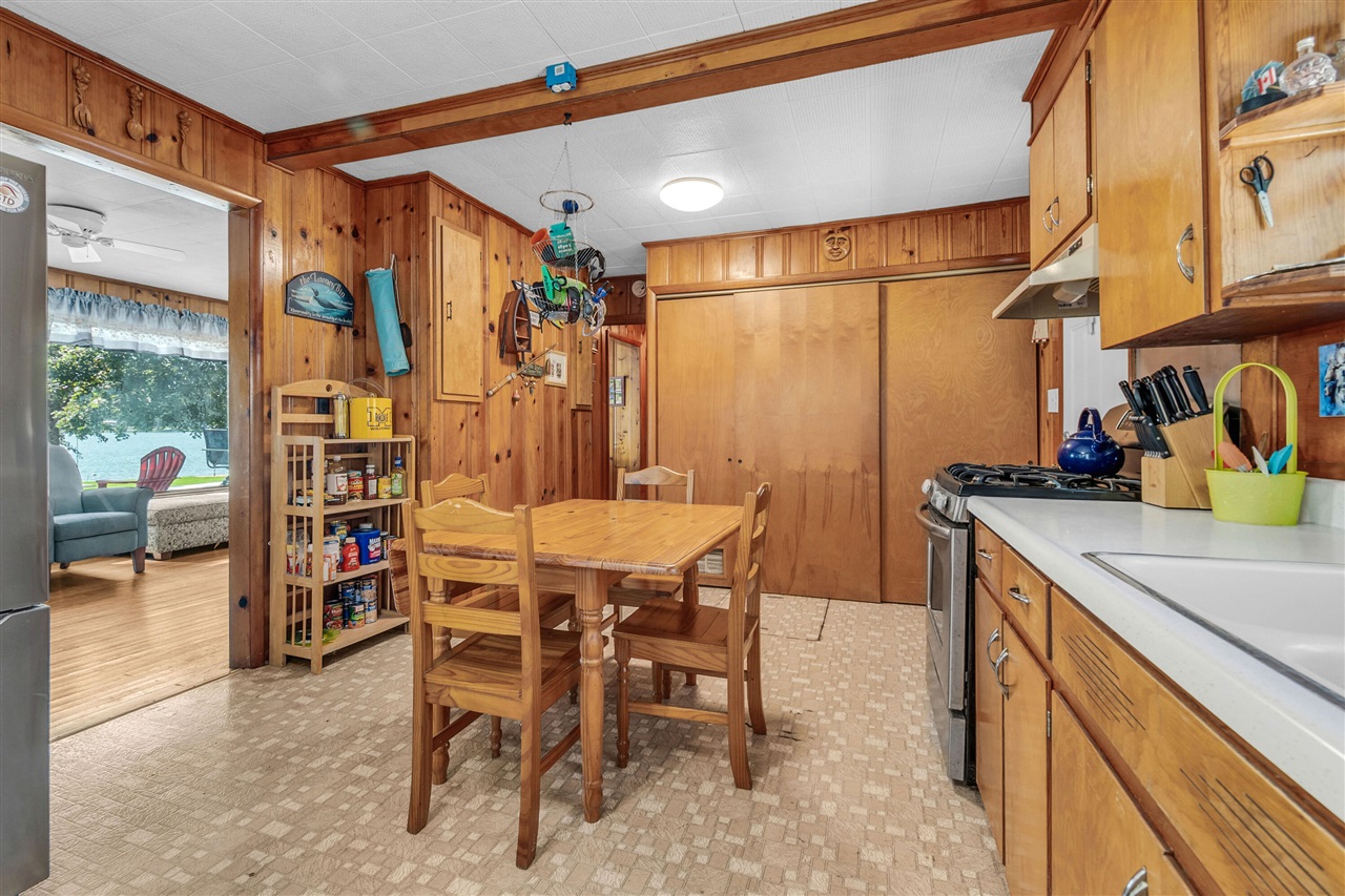 181 Dons Drive photo 43