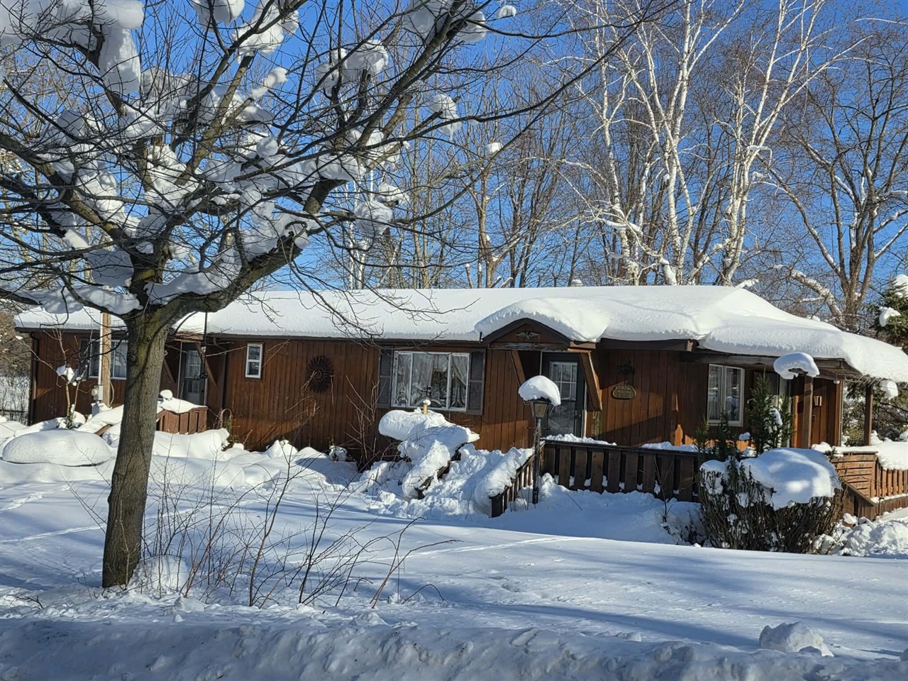 6772 N Claeys Drive, Fountain, MI, 49410-9775