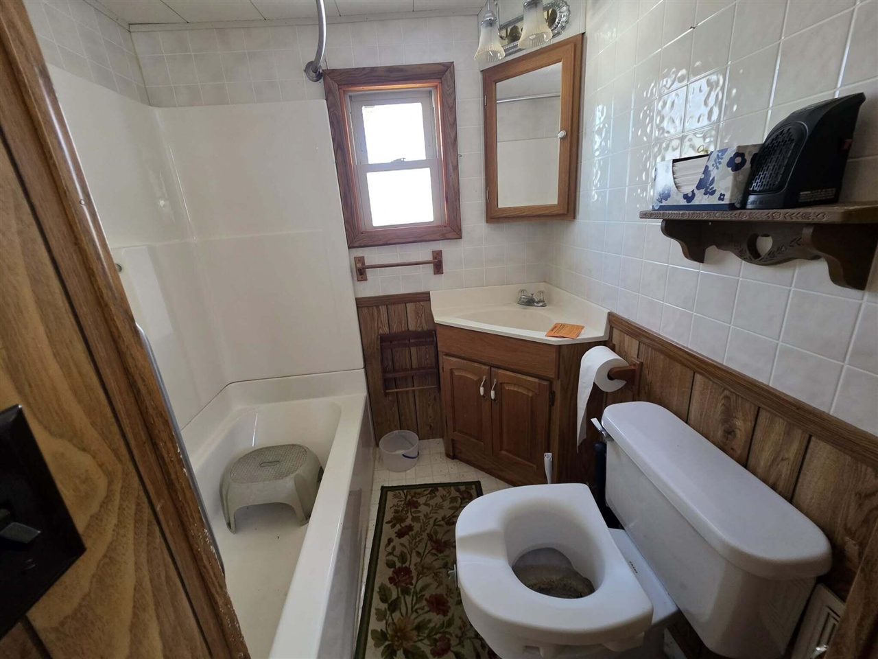 6772 N Claeys Drive, Fountain, MI, 49410-9775