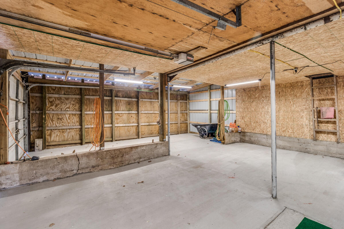 6667 6 1/2 Mile Road, East Leroy, MI, 49051-49051