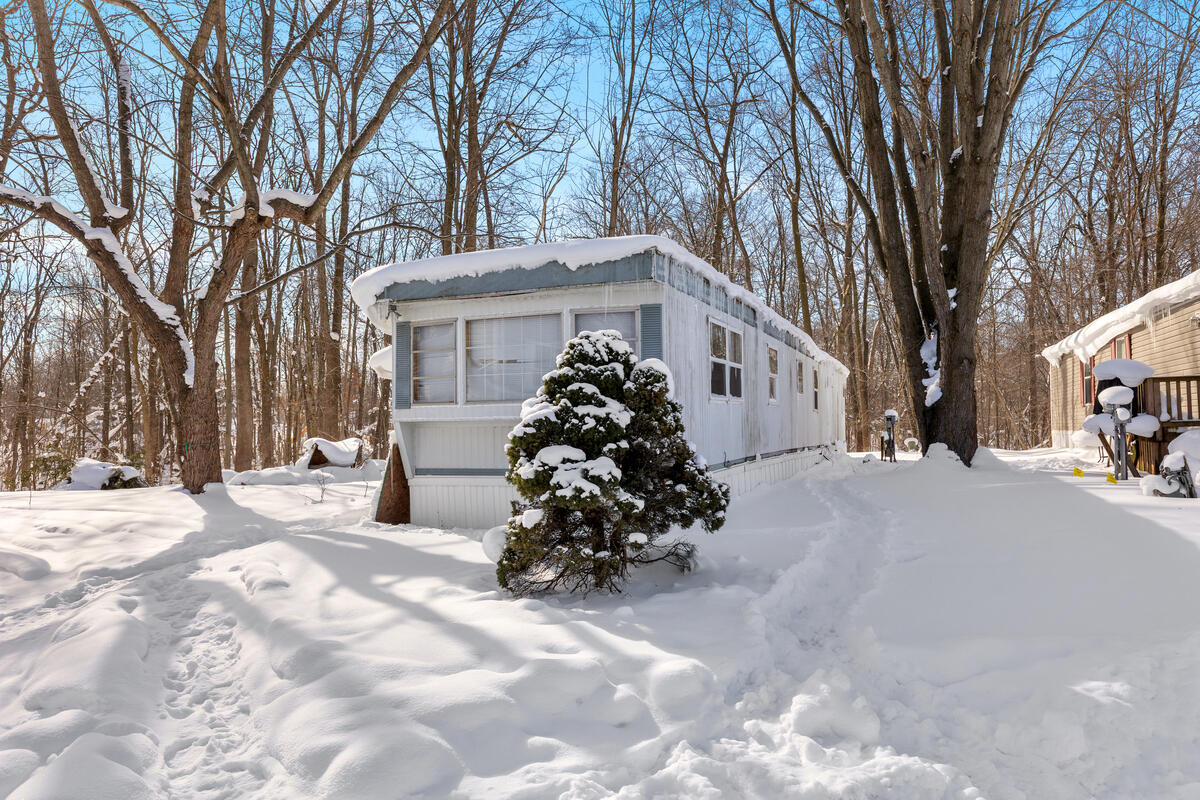 Homes for sale in Walker, MI | 4500 Crabapple Ct, Walker, MI 49534 | MLS# 70513546