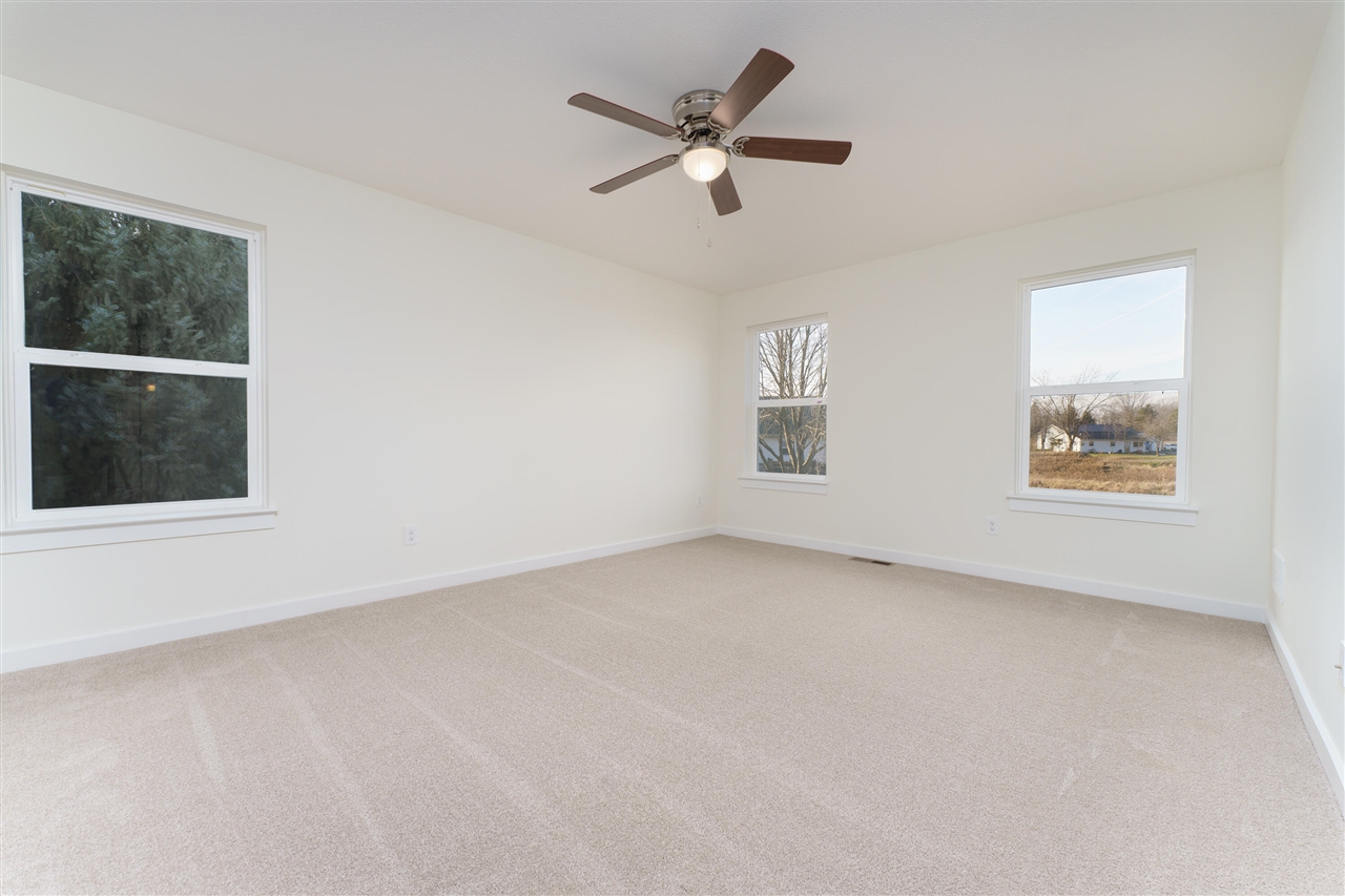 15 Pinewood Drive photo 16