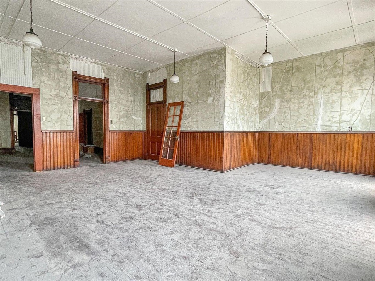 145 S Front Street, Dowagiac, MI, 49047-1754