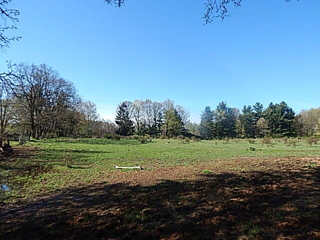 Homes for sale in Leonard, MI | 561 W Leonard Rd, Leonard, MI 48367 | MLS# 70513568