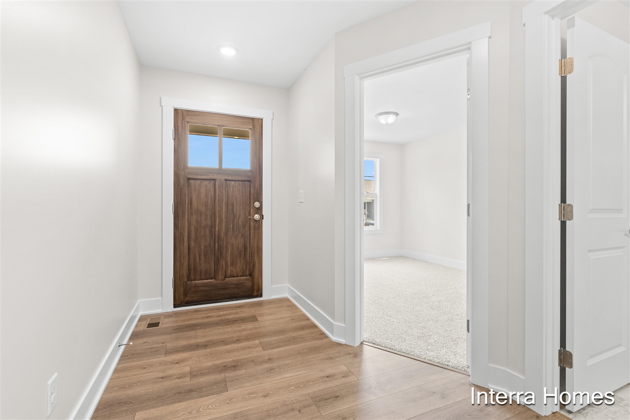 1571 N Village Circle, Kalamazoo, MI, 49009-6136