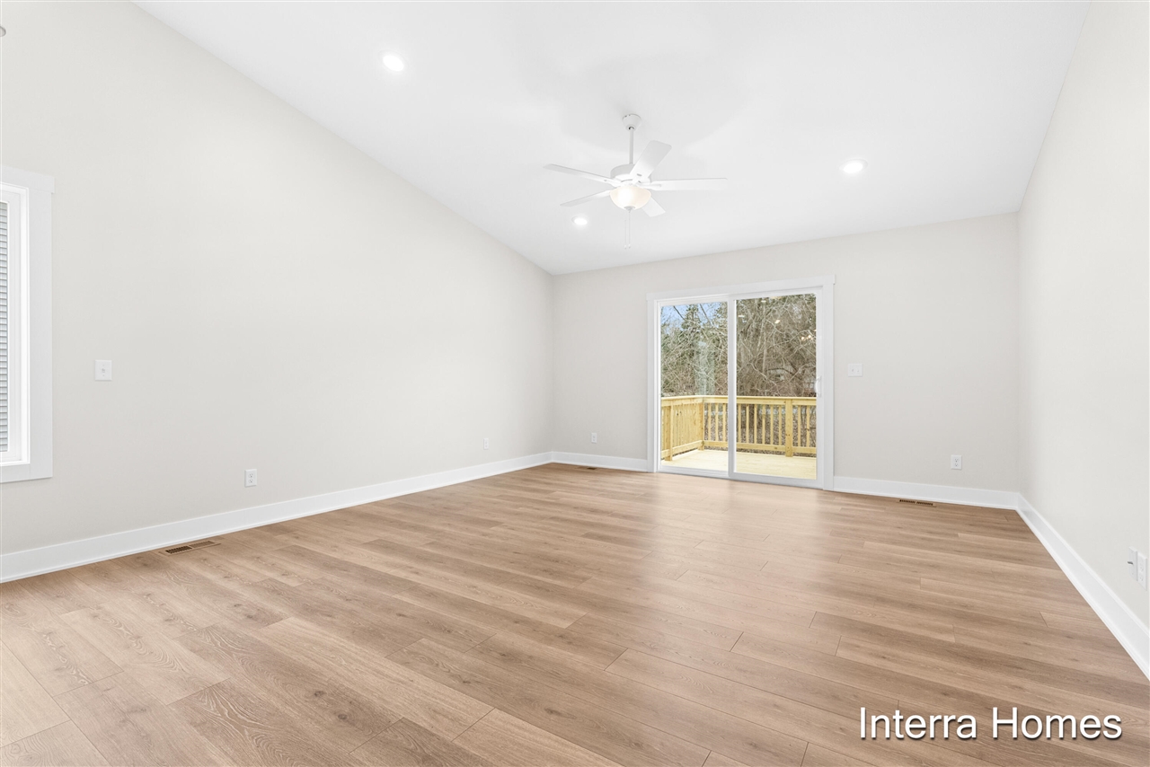 1571 N Village Circle, Kalamazoo, MI, 49009-6136