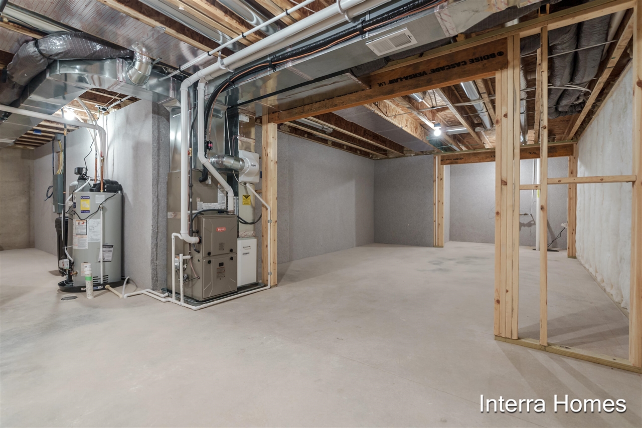 1571 N Village Circle, Kalamazoo, MI, 49009-6136