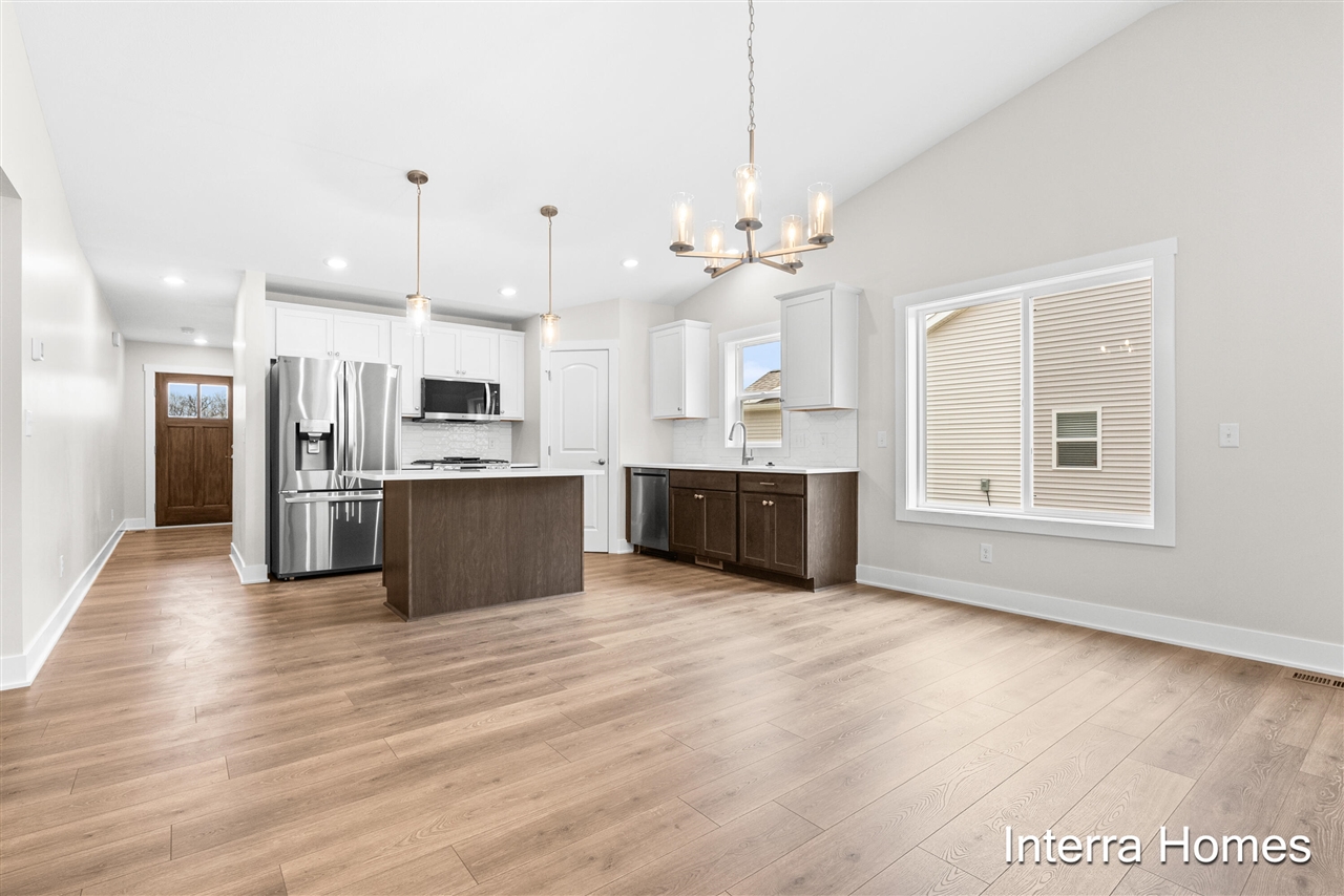 1571 N Village Circle, Kalamazoo, MI, 49009-6136