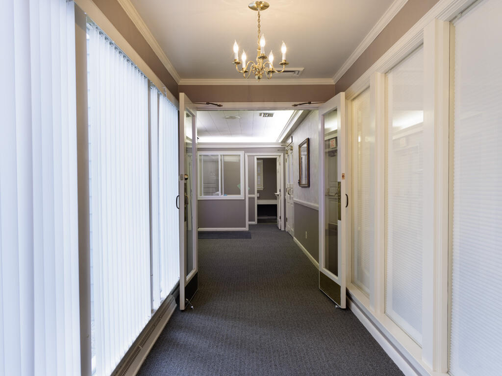 208 W Erie Street photo 50