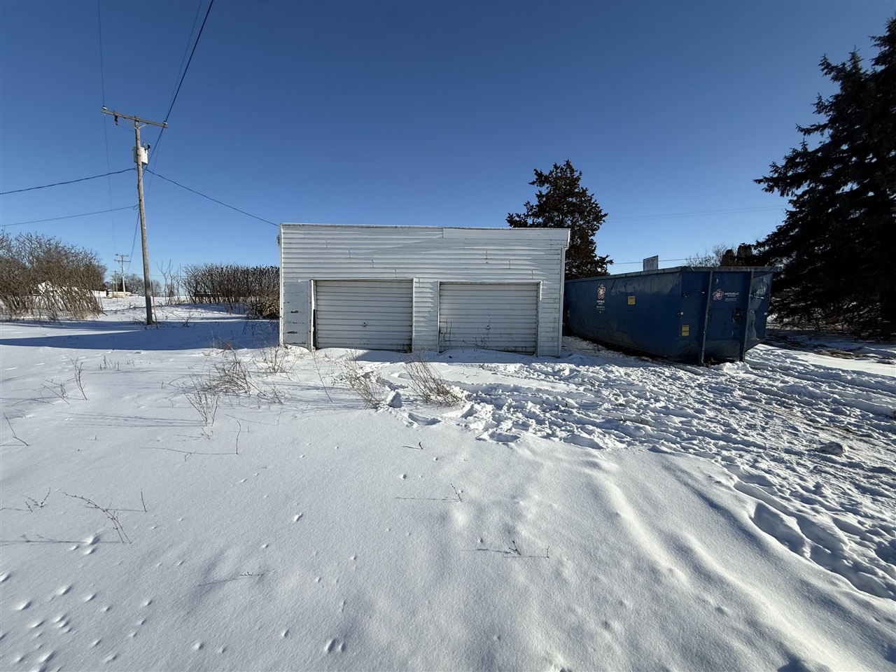 Homes for sale in Charlotte, MI | 2051 Battle Creek Rd, Charlotte, MI 48813 | MLS# 70513604