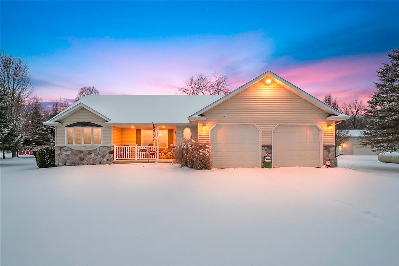 Homes for sale in Burlington, MI | 223 Leo Dr, Burlington, MI 49029 | MLS# 70513634