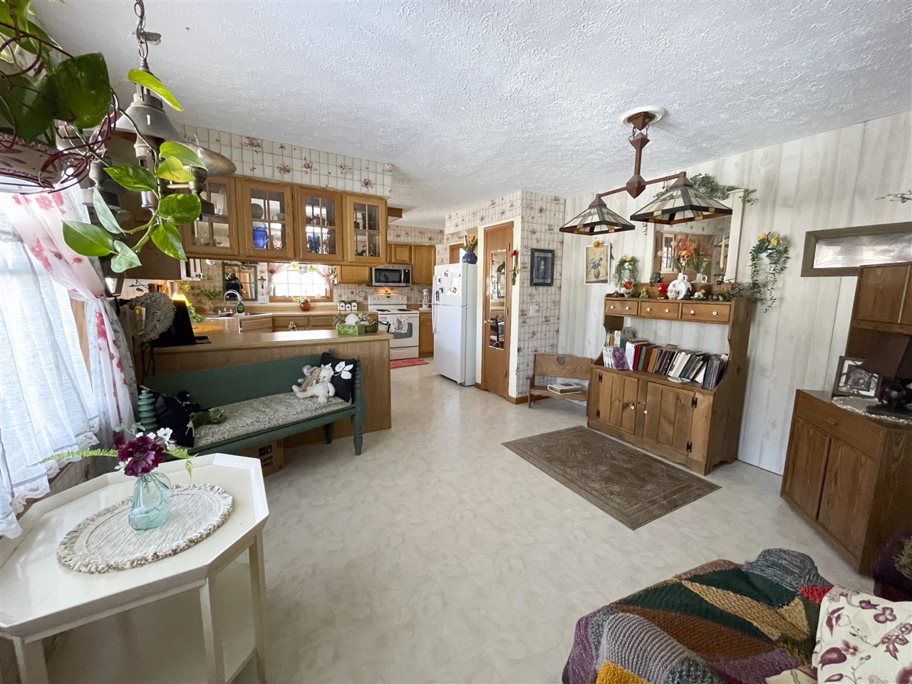 Homes for sale in Manchester, MI | 13631 Bemis Rd, Manchester, MI 48158 | MLS# 70513642