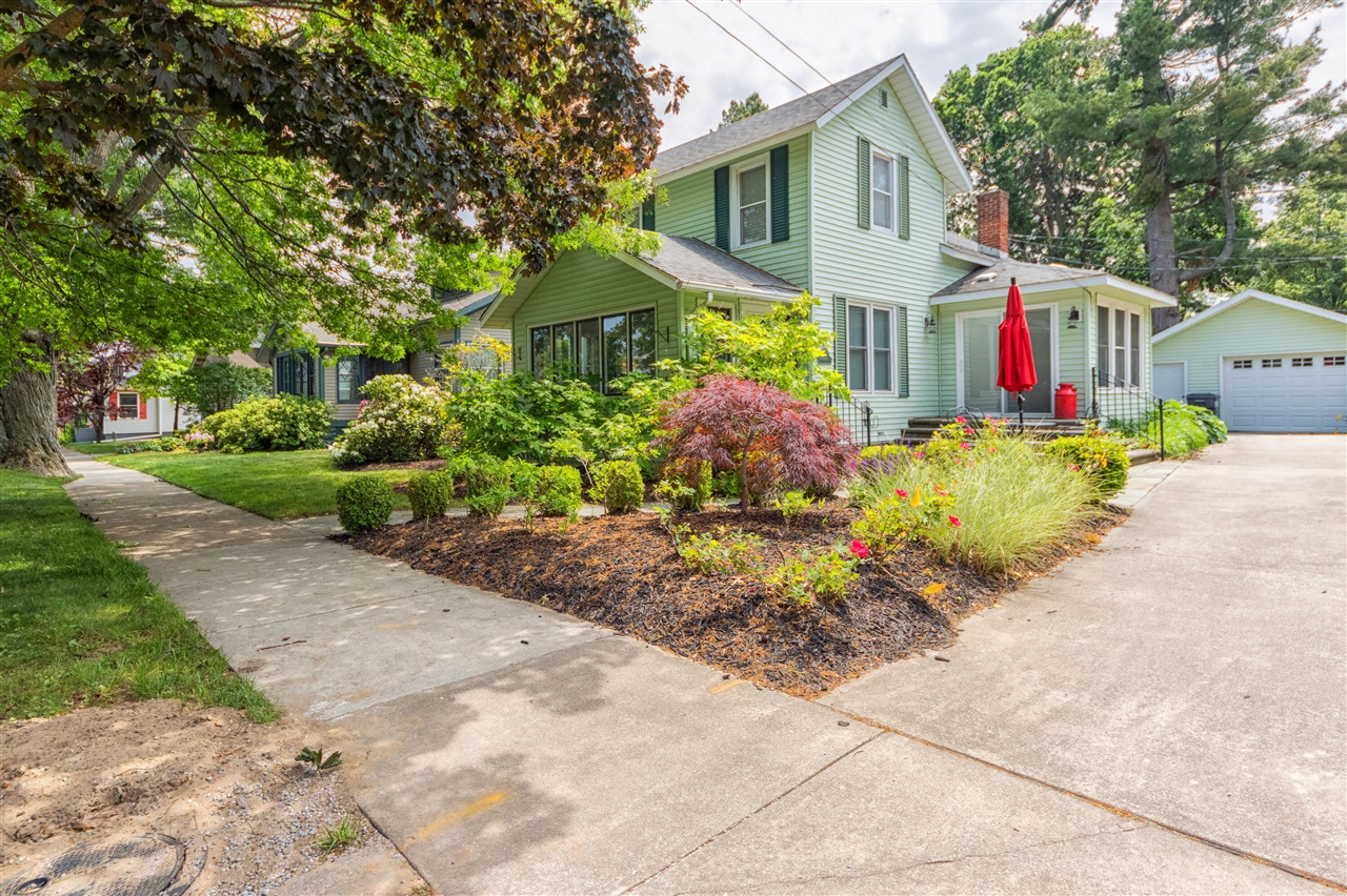 318 Superior Street, South Haven, MI, 49090