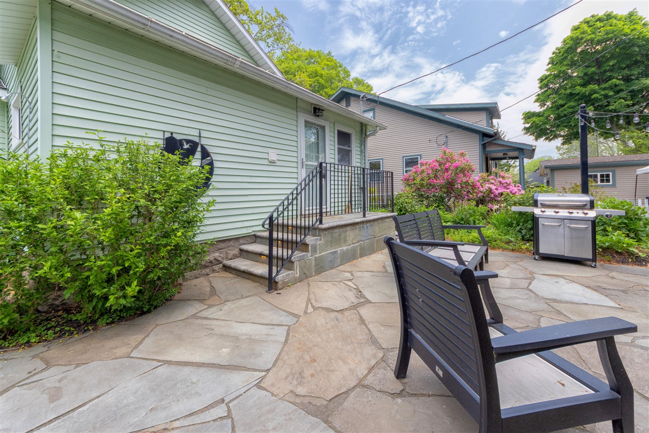 318 Superior Street, South Haven, MI, 49090