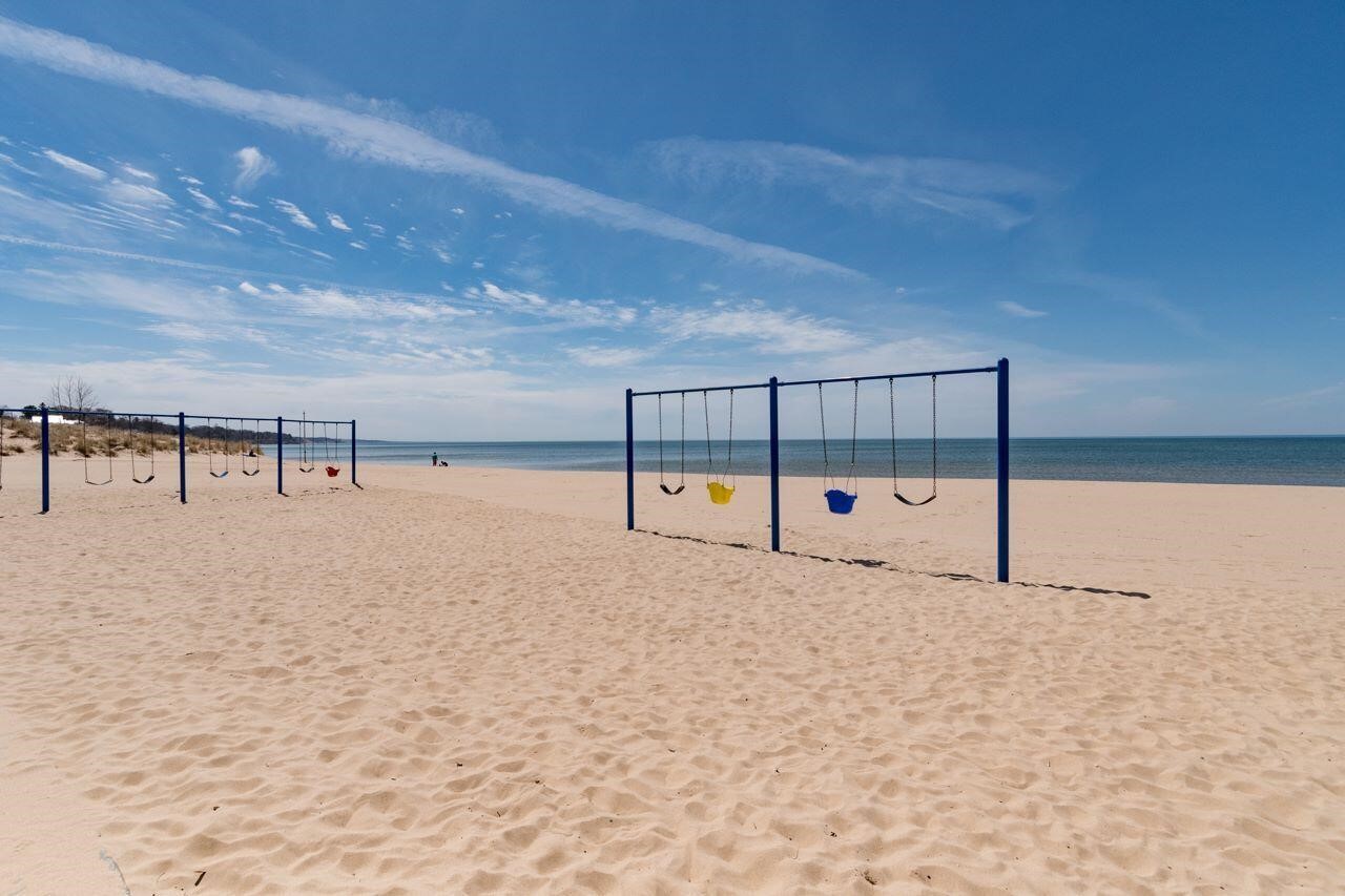 318 Superior Street, South Haven, MI, 49090