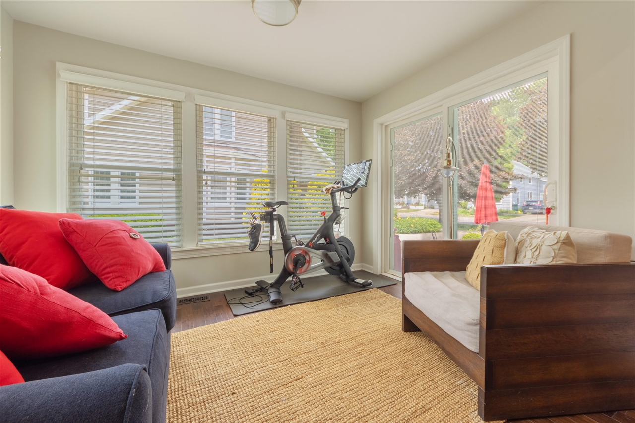 318 Superior Street, South Haven, MI, 49090