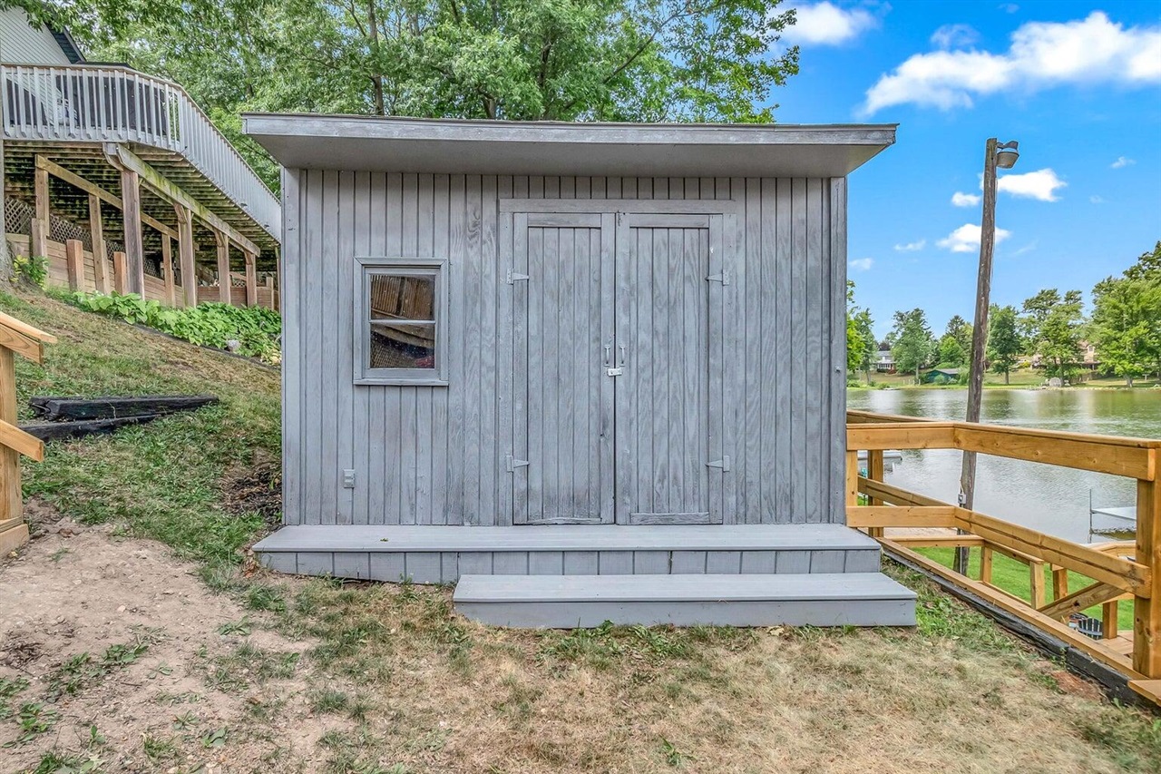 13854 Emens Drive, Hudson, MI, 49247-9349