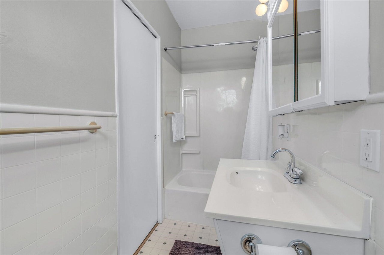 13854 Emens Drive, Hudson, MI, 49247-9349