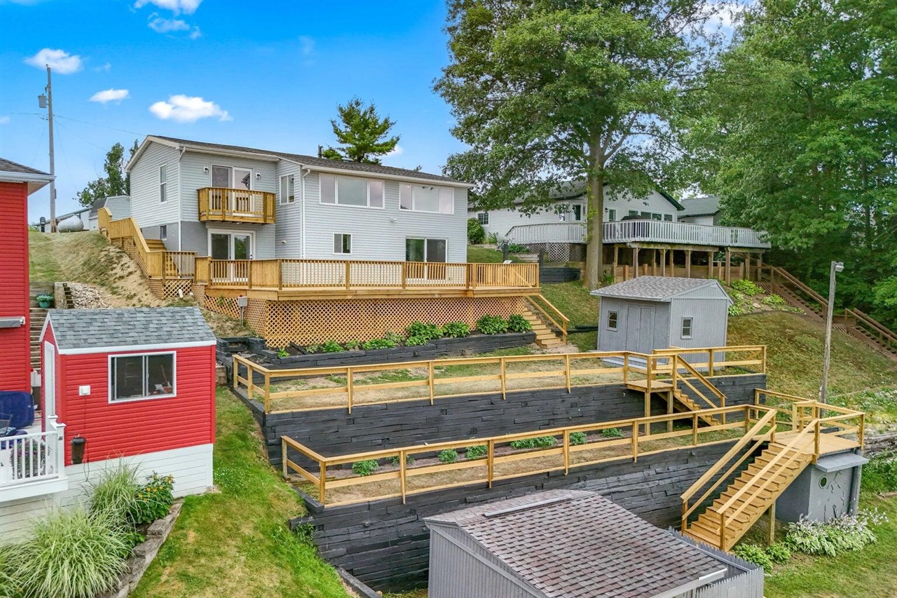 13854 Emens Drive, Hudson, MI, 49247-9349