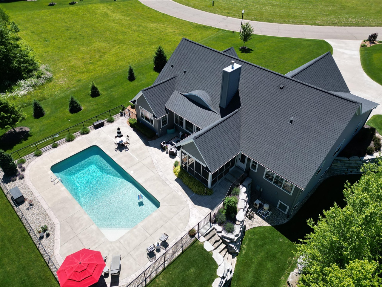 124 Stonegate Drive photo 9