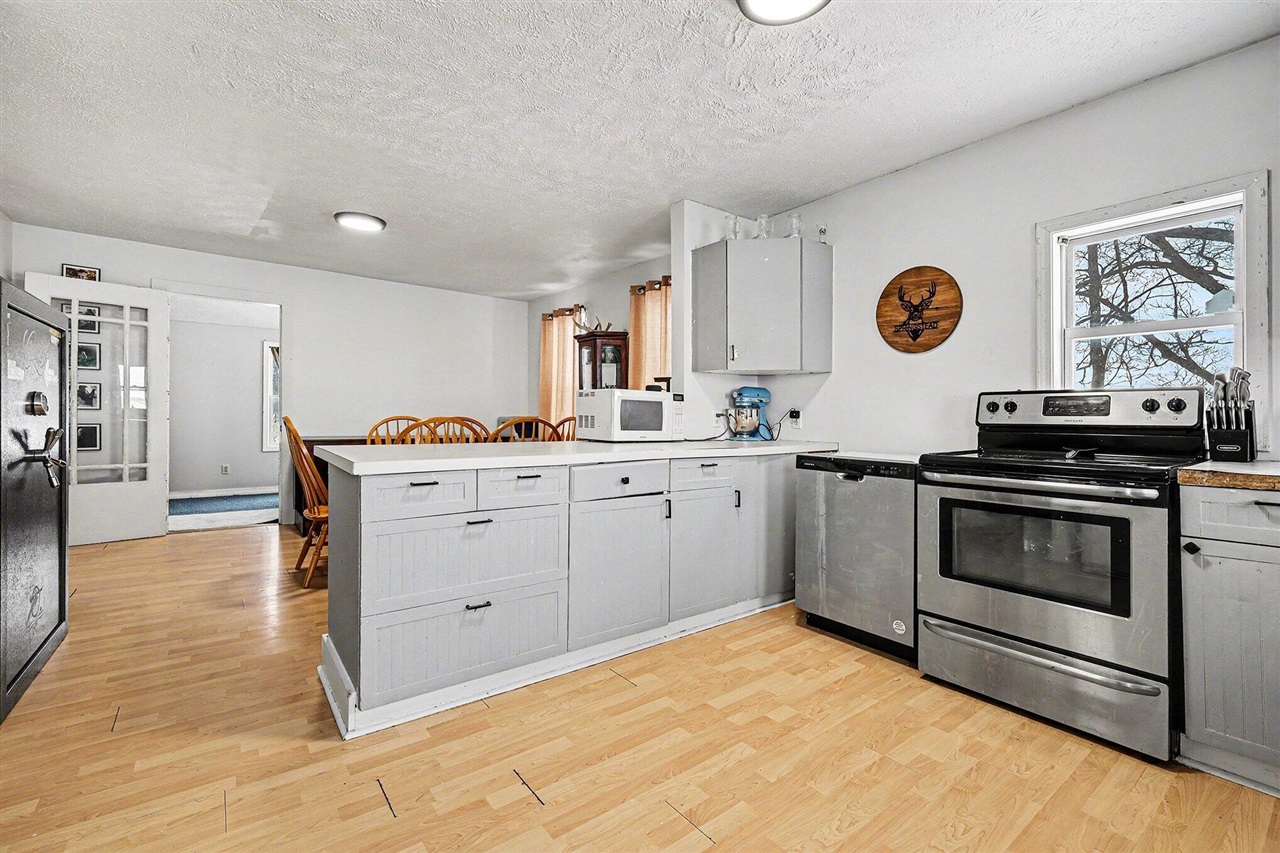 Homes for sale in Hastings, MI | 5947 E State Rd, Hastings, MI 49058 | MLS# 70513727