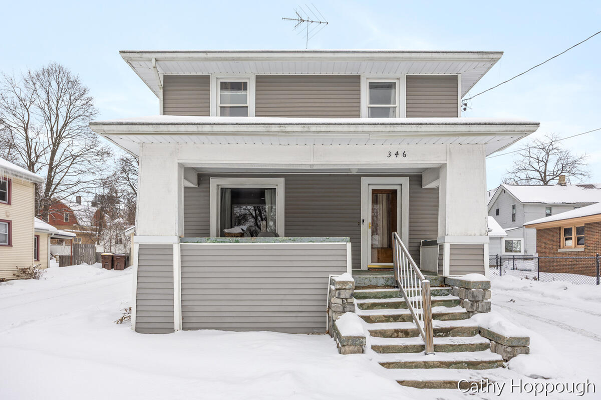 Homes for sale in Ionia, MI | 346 E Washington St, Ionia, MI 48846 | MLS# 70513741