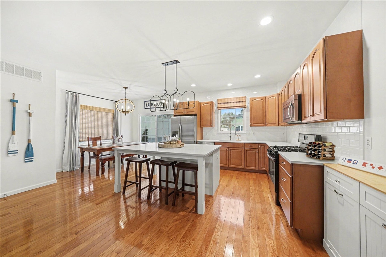 Homes for sale in New Buffalo, MI | 217 W Merchant St, New Buffalo, MI 49117 | MLS# 70513771