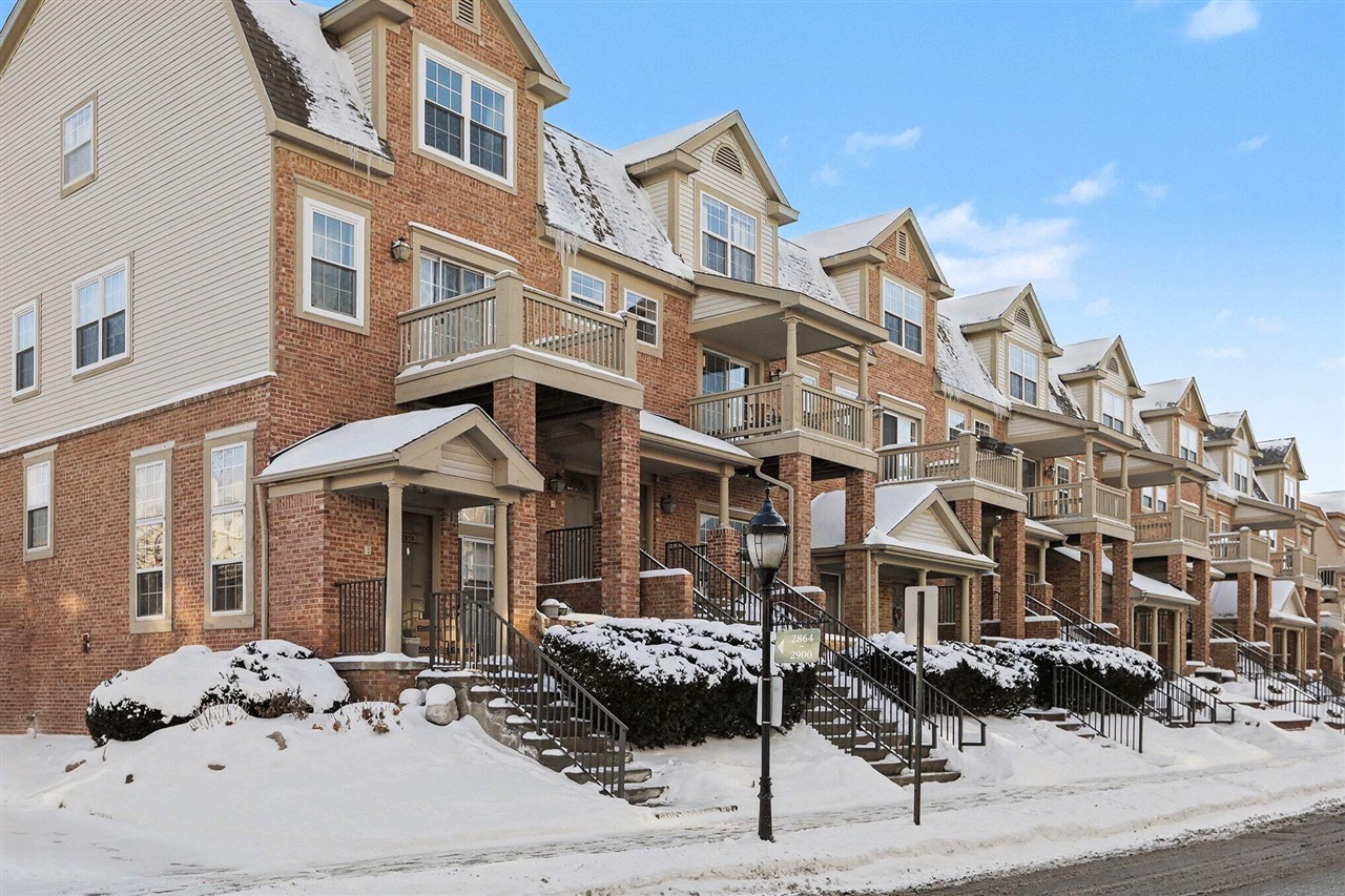 2856 Barclay Way, Ann Arbor, MI, 48105-9462