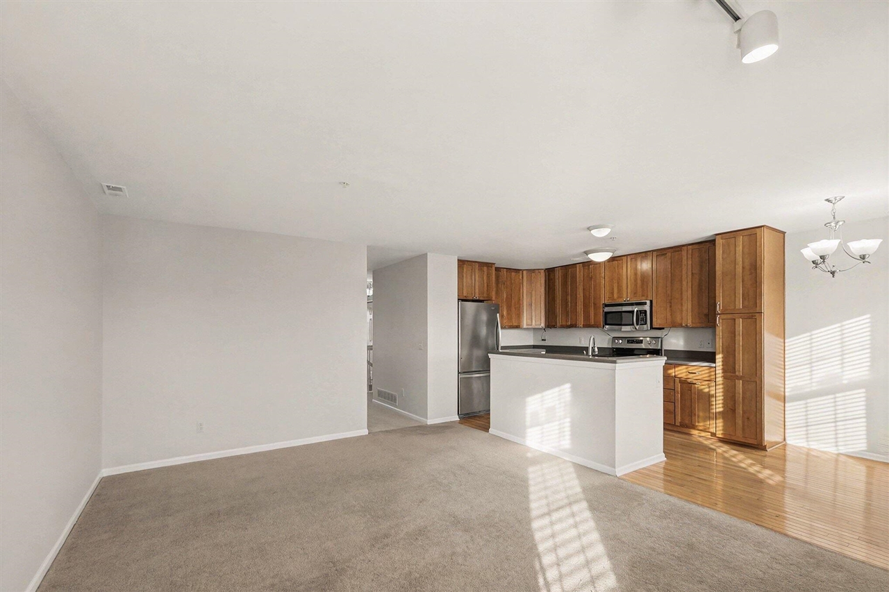 2856 Barclay Way, Ann Arbor, MI, 48105-9462