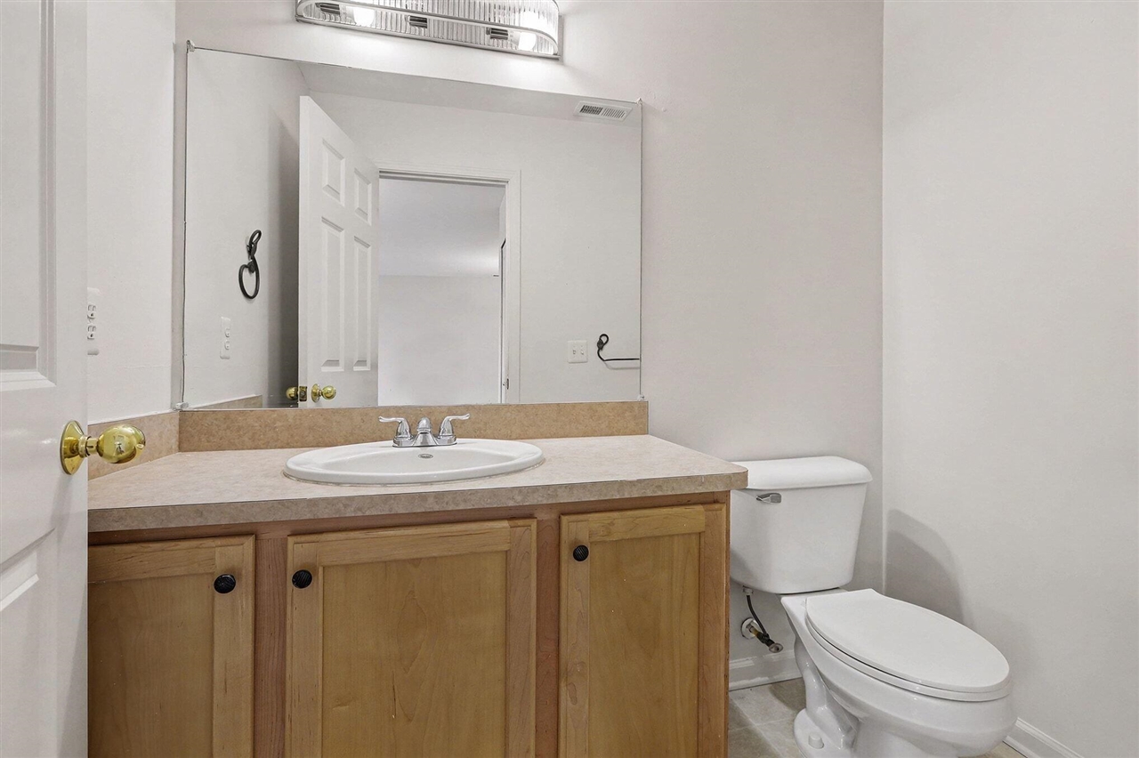 2856 Barclay Way, Ann Arbor, MI, 48105-9462