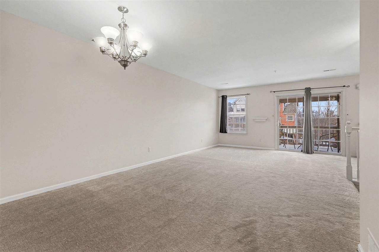 2856 Barclay Way, Ann Arbor, MI, 48105-9462