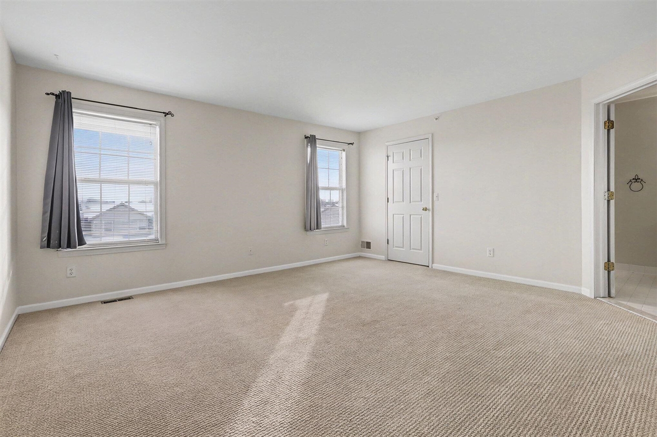 2856 Barclay Way, Ann Arbor, MI, 48105-9462