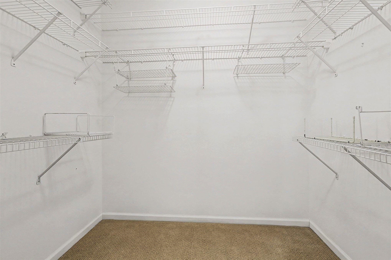 2856 Barclay Way, Ann Arbor, MI, 48105-9462