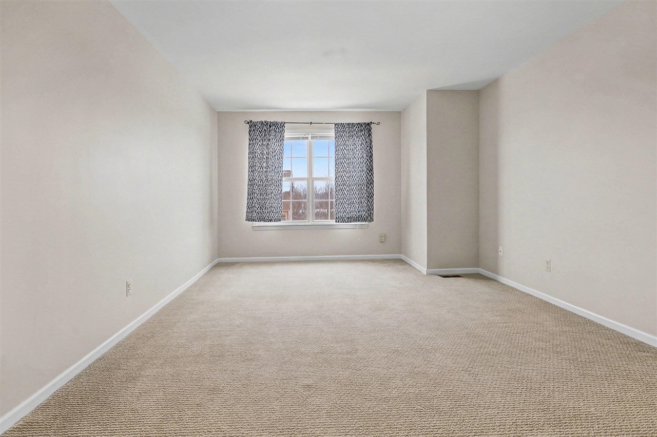 2856 Barclay Way, Ann Arbor, MI, 48105-9462