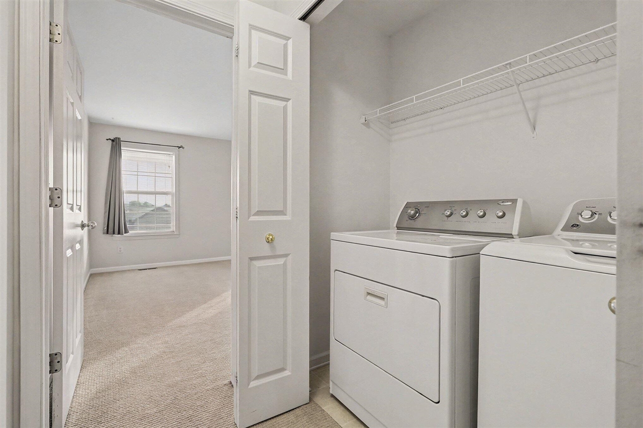 2856 Barclay Way, Ann Arbor, MI, 48105-9462