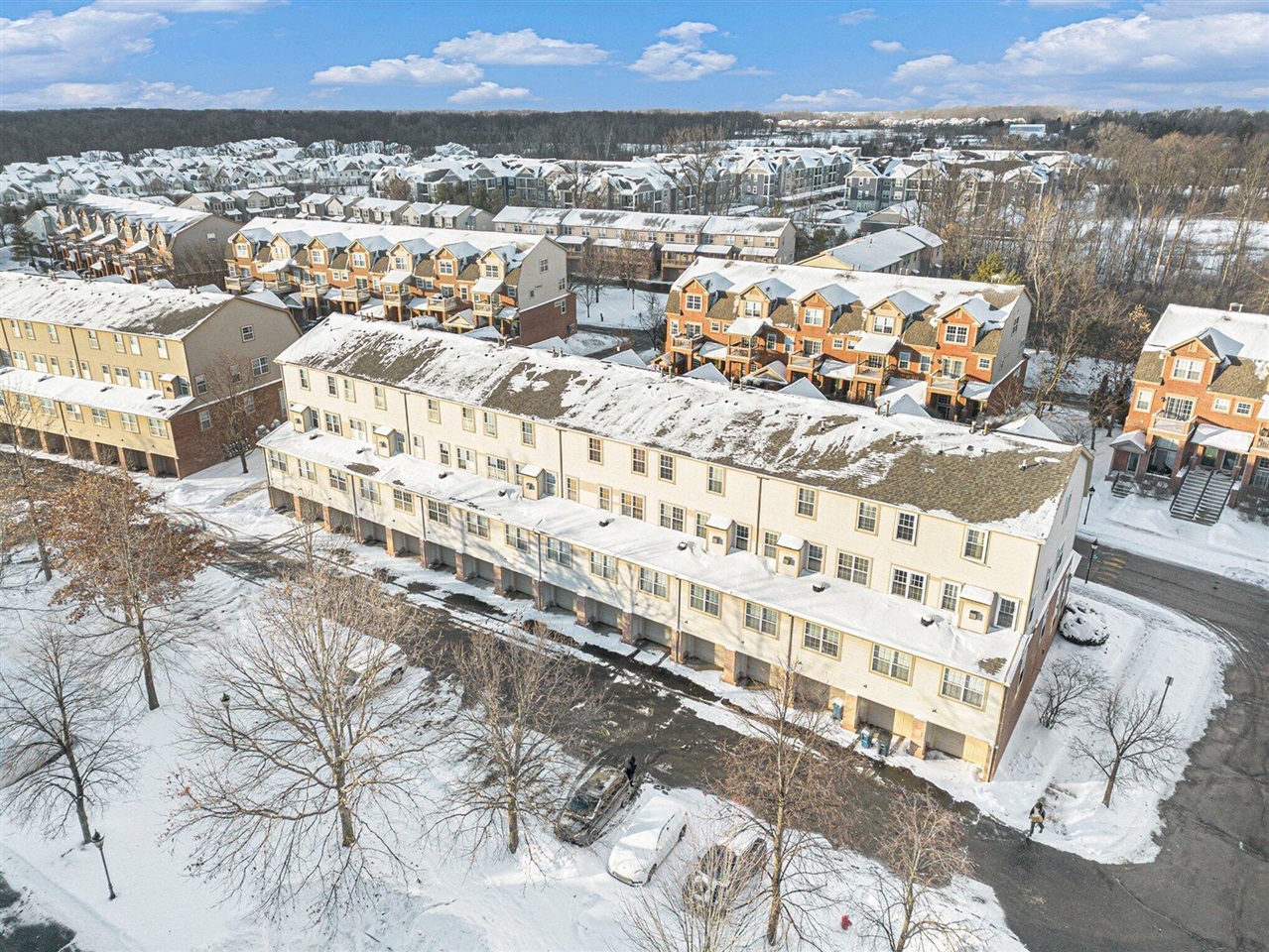 2856 Barclay Way, Ann Arbor, MI, 48105-9462