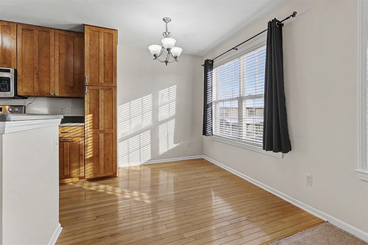 2856 Barclay Way, Ann Arbor, MI, 48105-9462