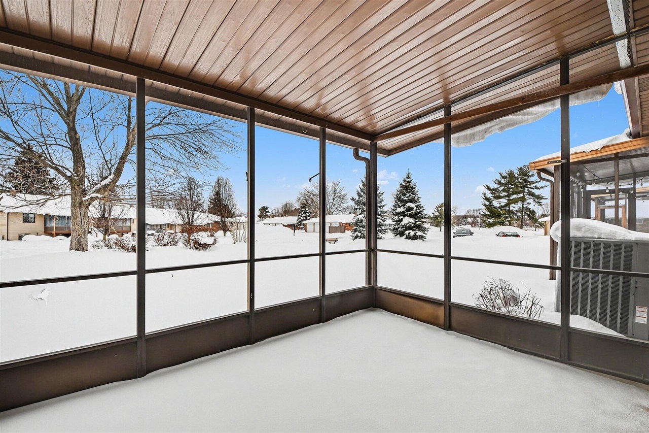 8532 Elkwood Drive, Byron Center, MI, 49315-9723