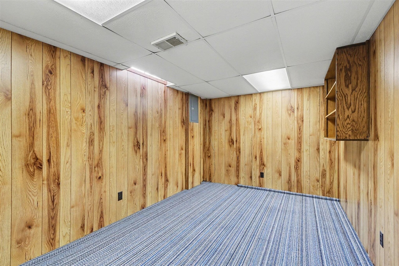 8532 Elkwood Drive, Byron Center, MI, 49315-9723