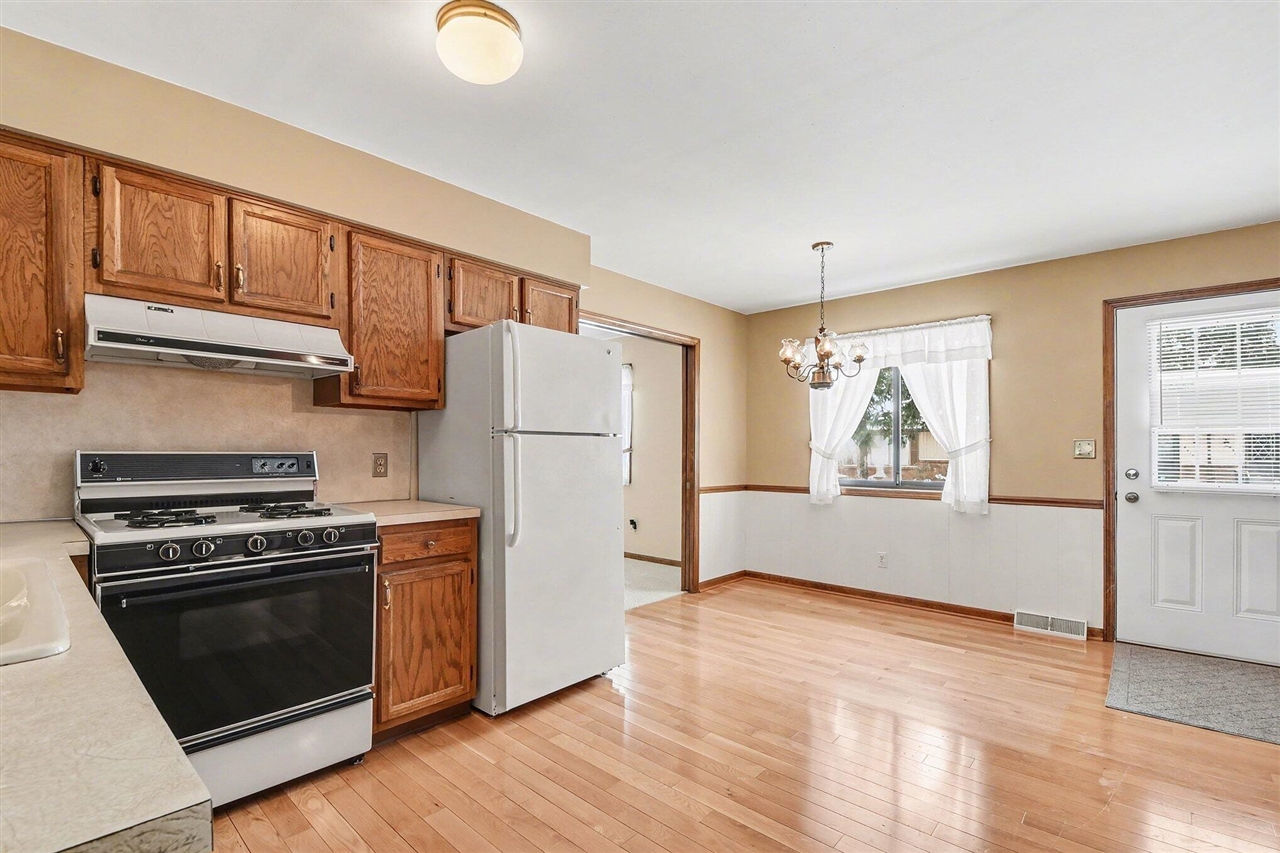 8532 Elkwood Drive, Byron Center, MI, 49315-9723