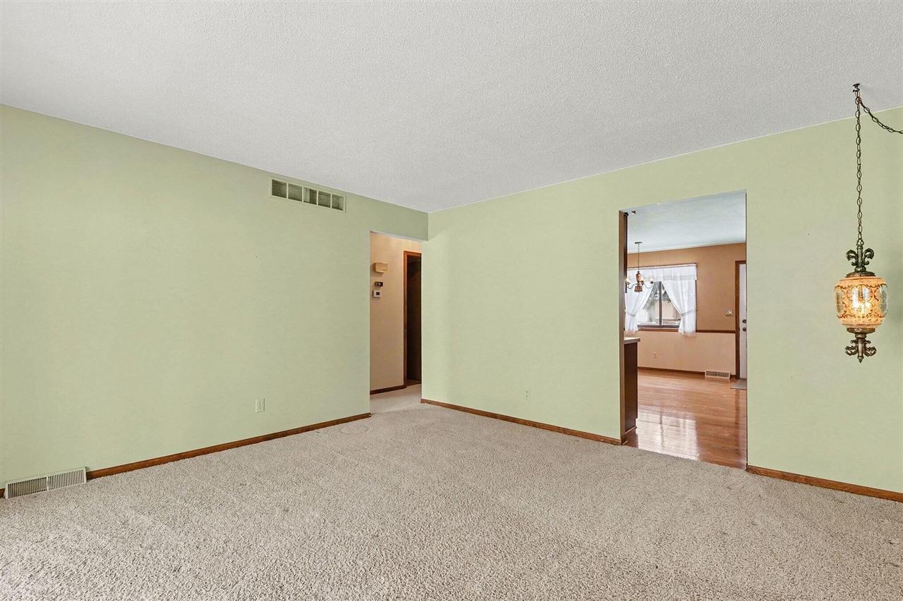 8532 Elkwood Drive, Byron Center, MI, 49315-9723