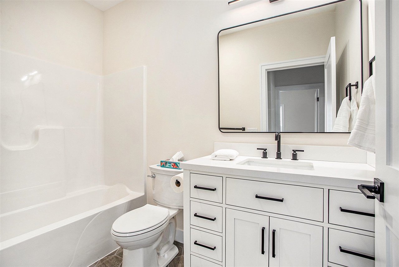 7960 N Westnedge Avenue, Kalamazoo, MI, 49009-6338