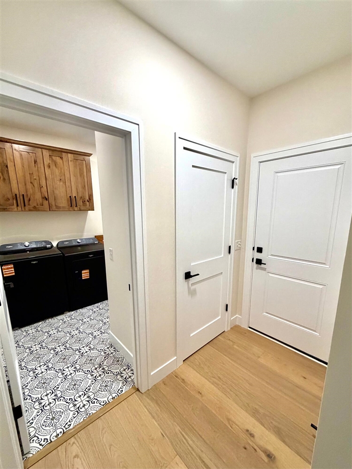 7960 N Westnedge Avenue, Kalamazoo, MI, 49009-6338