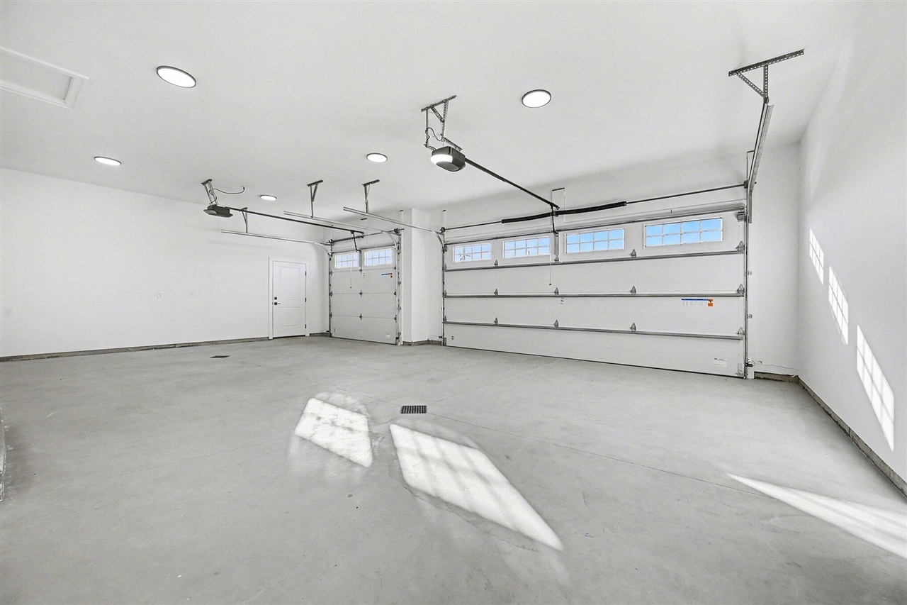 7960 N Westnedge Avenue, Kalamazoo, MI, 49009-6338