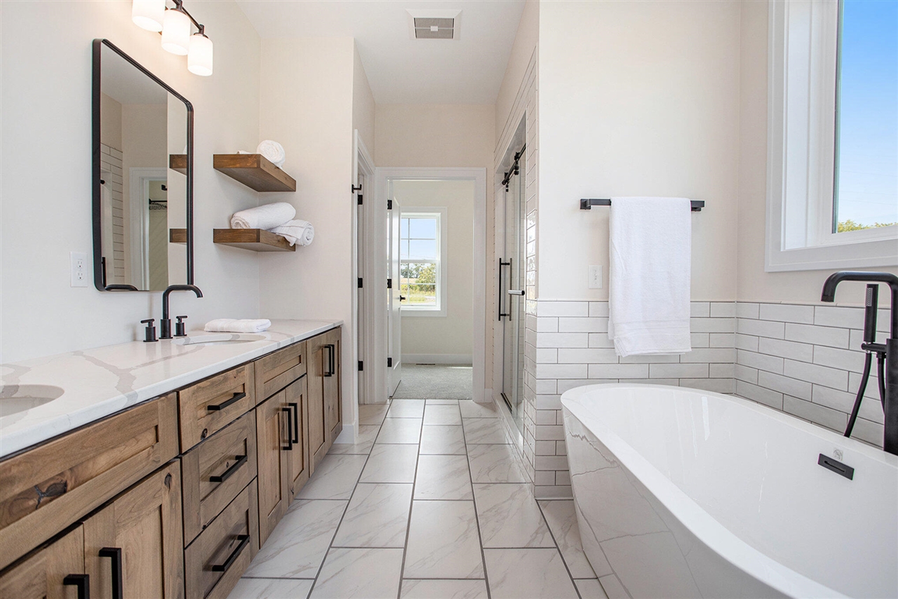 7960 N Westnedge Avenue, Kalamazoo, MI, 49009-6338