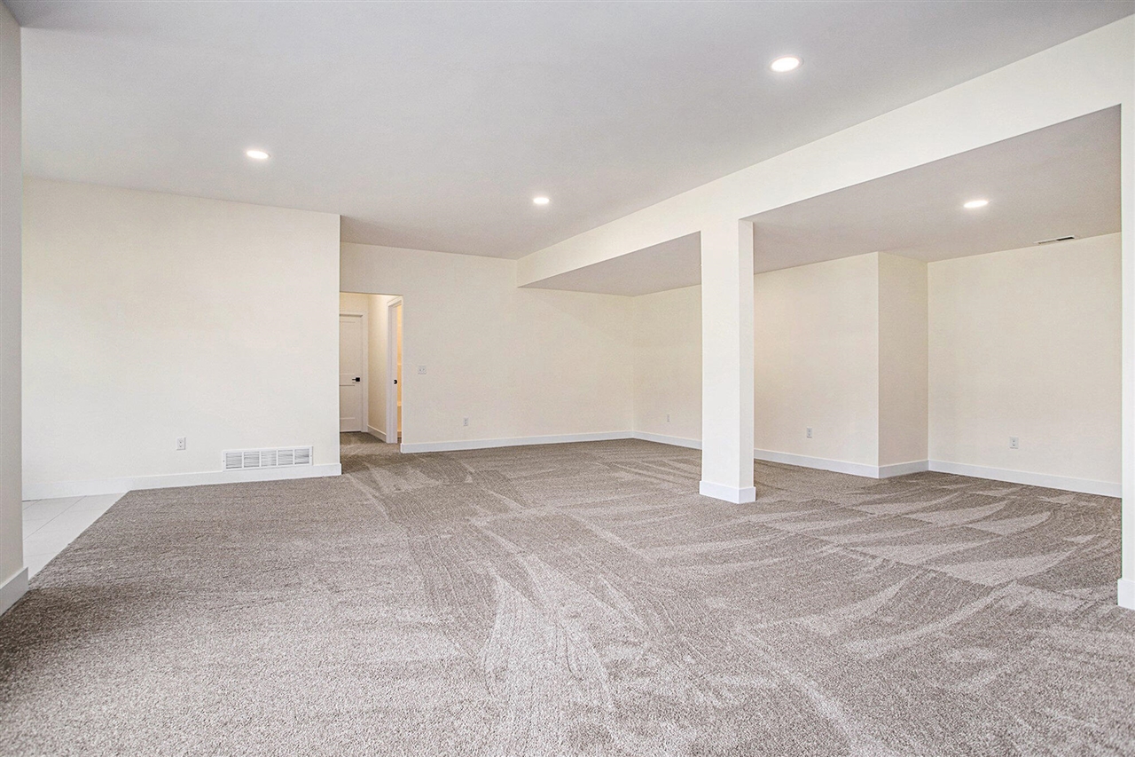 7960 N Westnedge Avenue, Kalamazoo, MI, 49009-6338