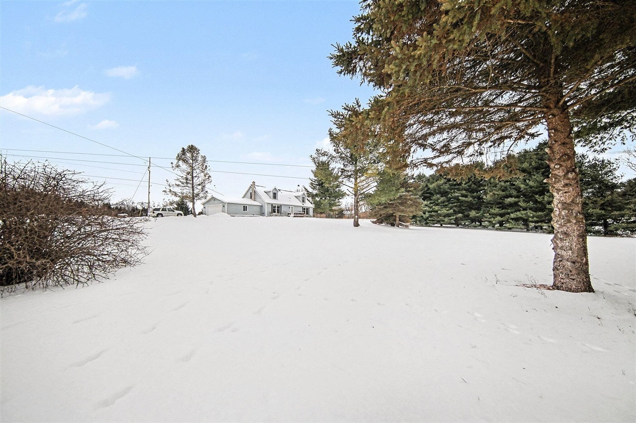 10955 Sooten Road, Manchester, MI, 48158-9693