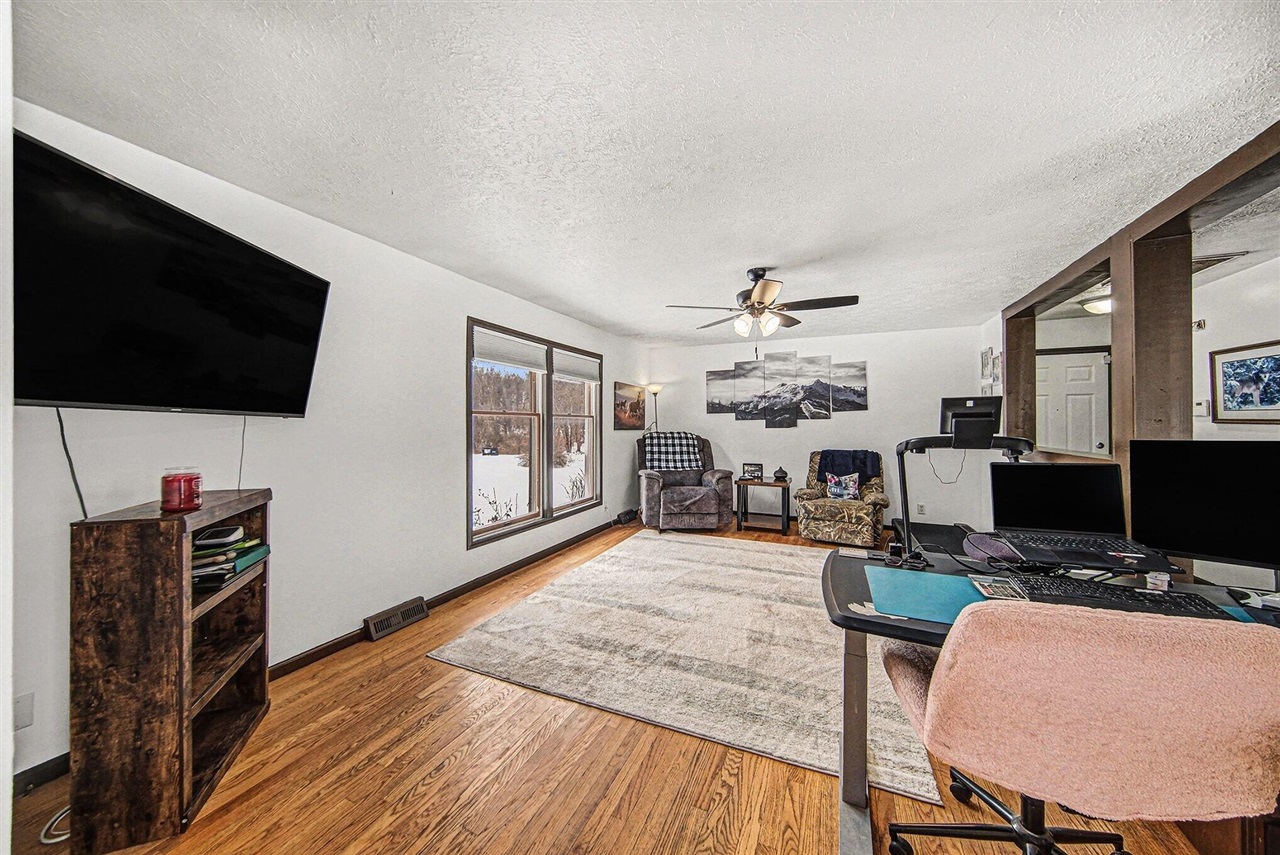 10955 Sooten Road, Manchester, MI, 48158-9693